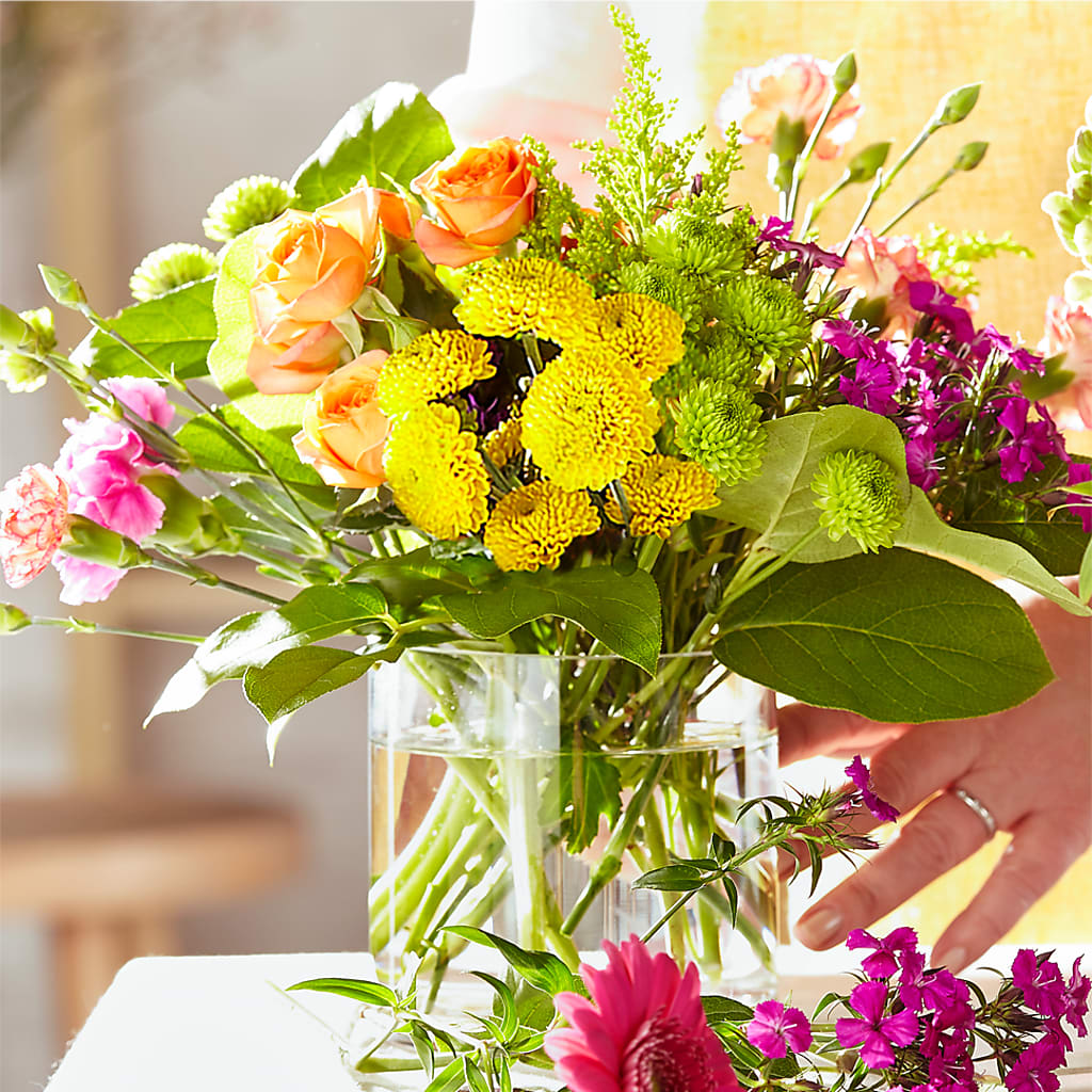 Bold & Bright – A Florist Original – Charlynda Fleuriste, Sherbrooke PQ
