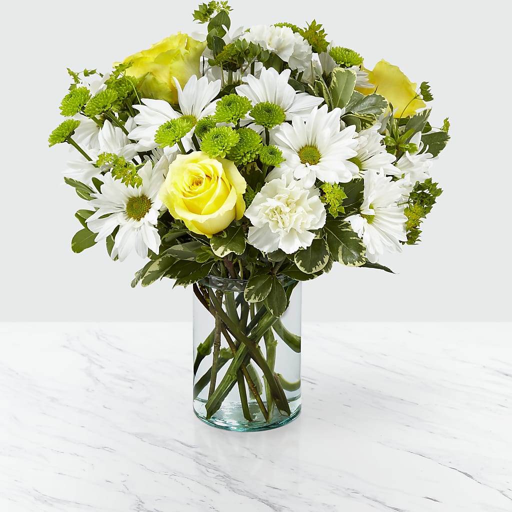 Happy Day Bouquet – Charlynda Fleuriste, Sherbrooke PQ