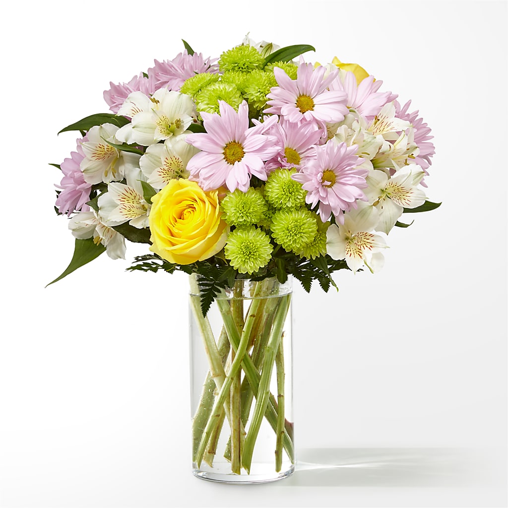 Sweet Spring Delight Bouquet – Charlynda Fleuriste, Sherbrooke PQ