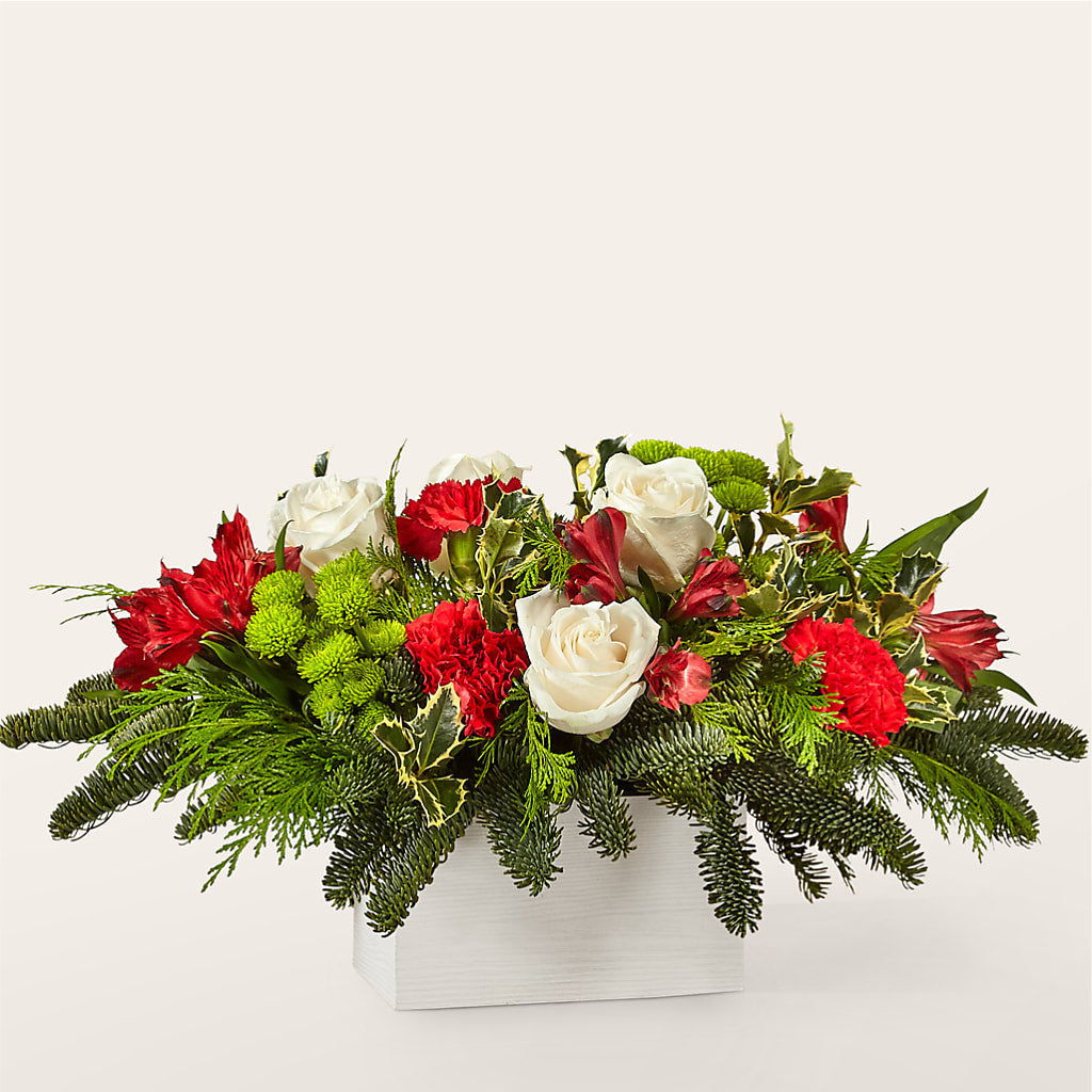 Snow What Fun Bouquet – Charlynda Fleuriste, Sherbrooke PQ