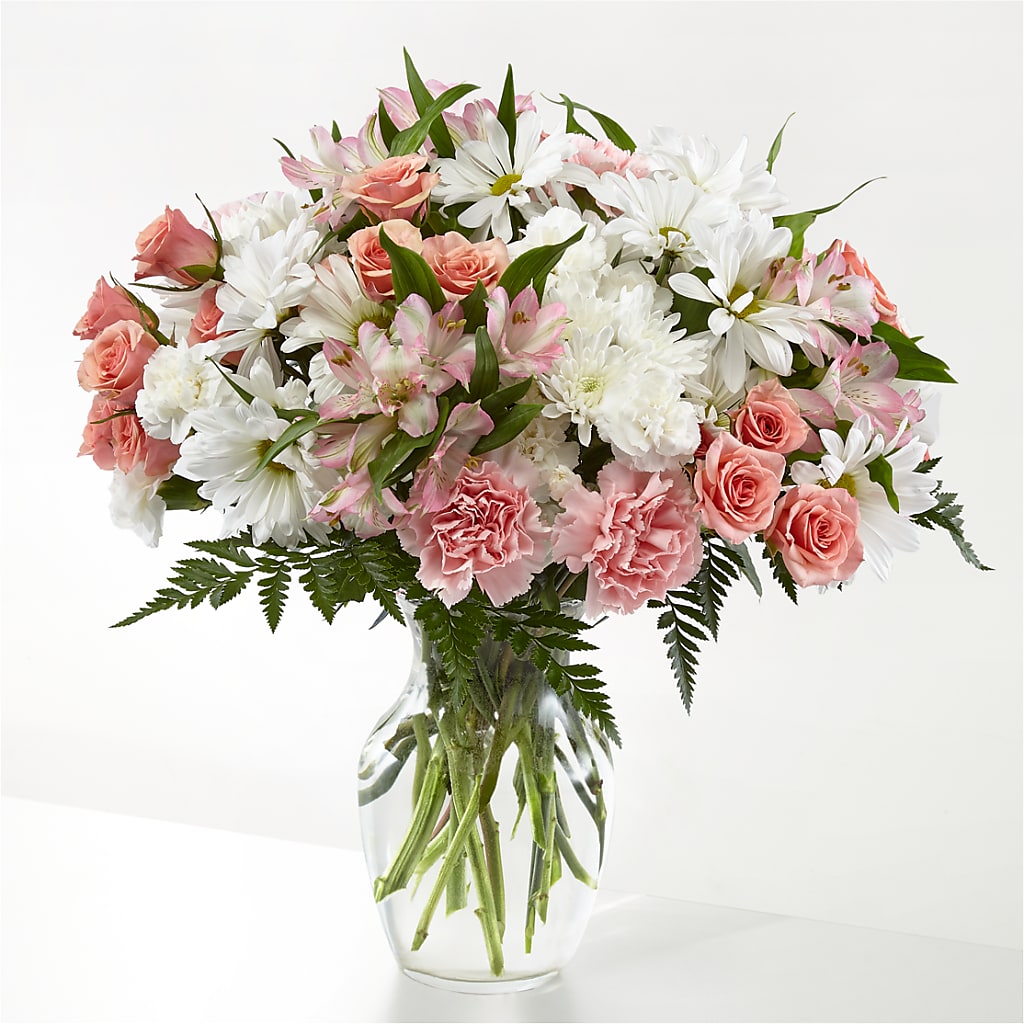 Blush Crush Bouquet – Charlynda Fleuriste, Sherbrooke PQ