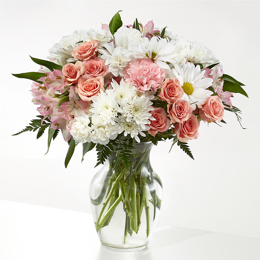 Blush Crush Bouquet – Charlynda Fleuriste, Sherbrooke PQ