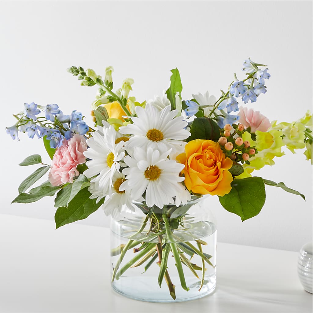 Sun Salutation Bouquet – Charlynda Fleuriste, Sherbrooke PQ