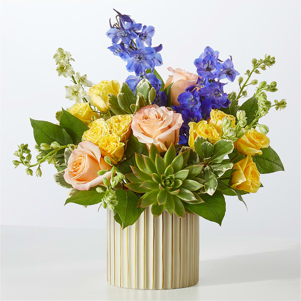 Cobalt Reverie Bouquet – Charlynda Fleuriste, Sherbrooke PQ