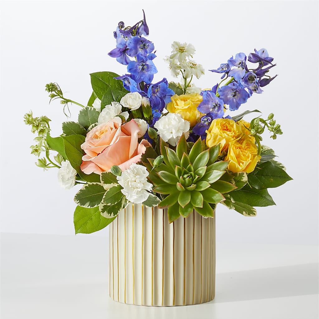 Cobalt Reverie Bouquet – Charlynda Fleuriste, Sherbrooke PQ
