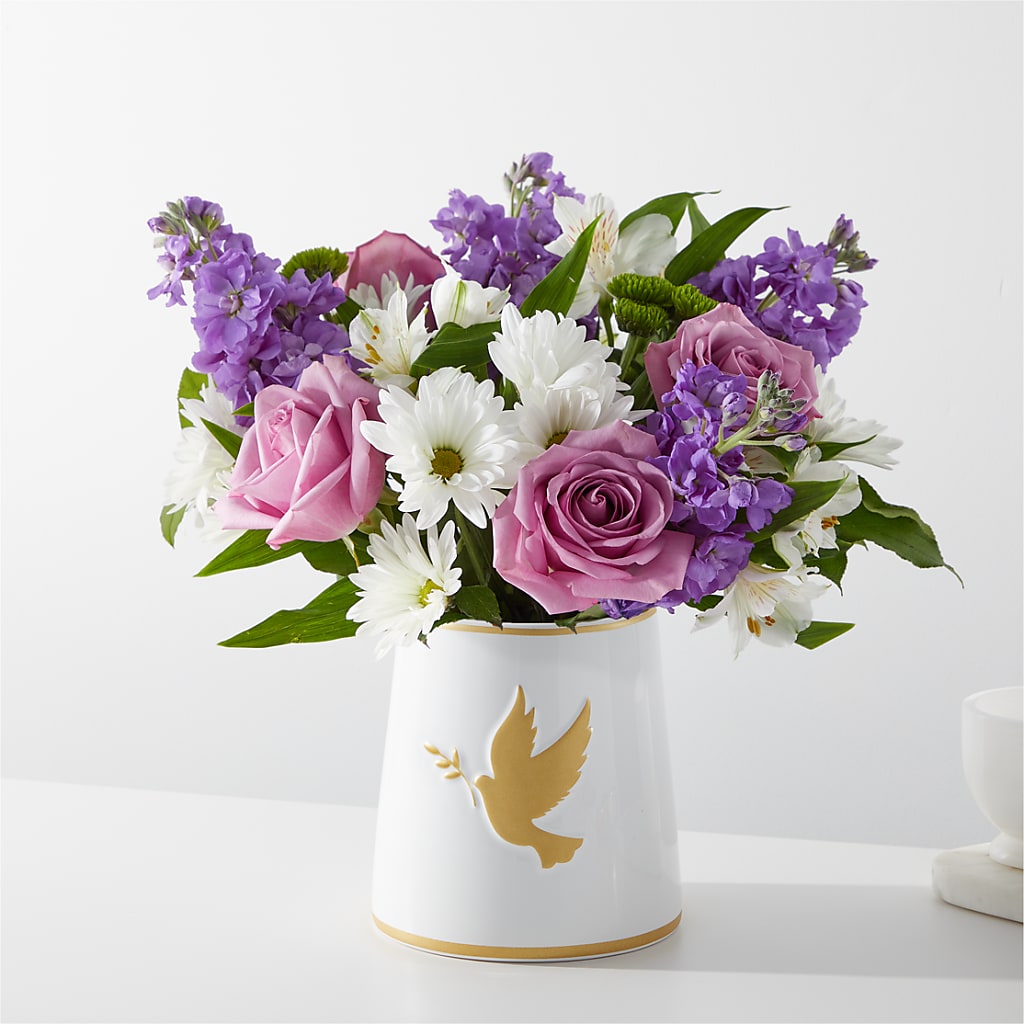 Garden of Peace Bouquet – Charlynda Fleuriste, Sherbrooke PQ