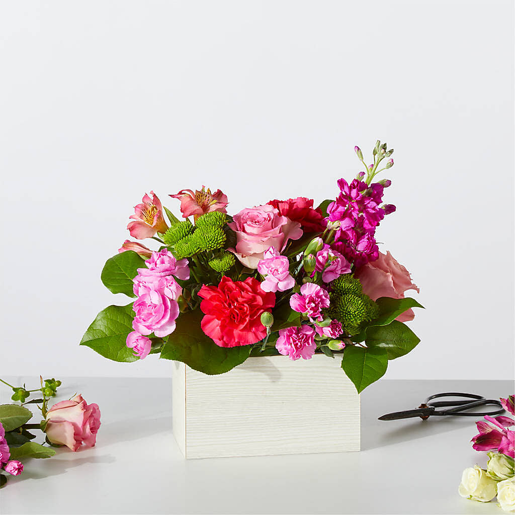 Sweetberry Box – A Florist Original – Charlynda Fleuriste, Sherbrooke PQ