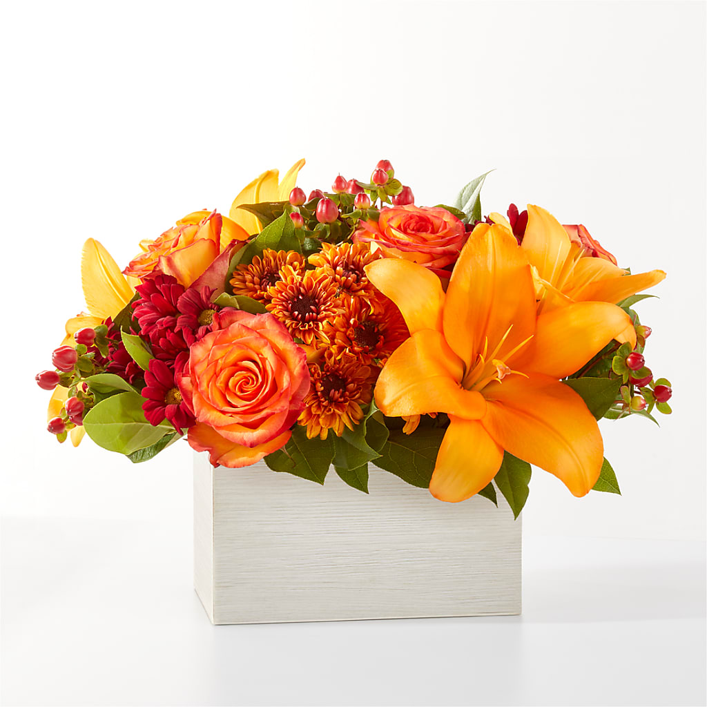 Backyard Bonfire Bouquet – Charlynda Fleuriste, Sherbrooke PQ