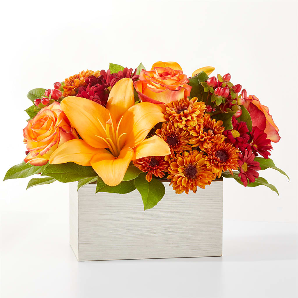 Backyard Bonfire Bouquet – Charlynda Fleuriste, Sherbrooke PQ