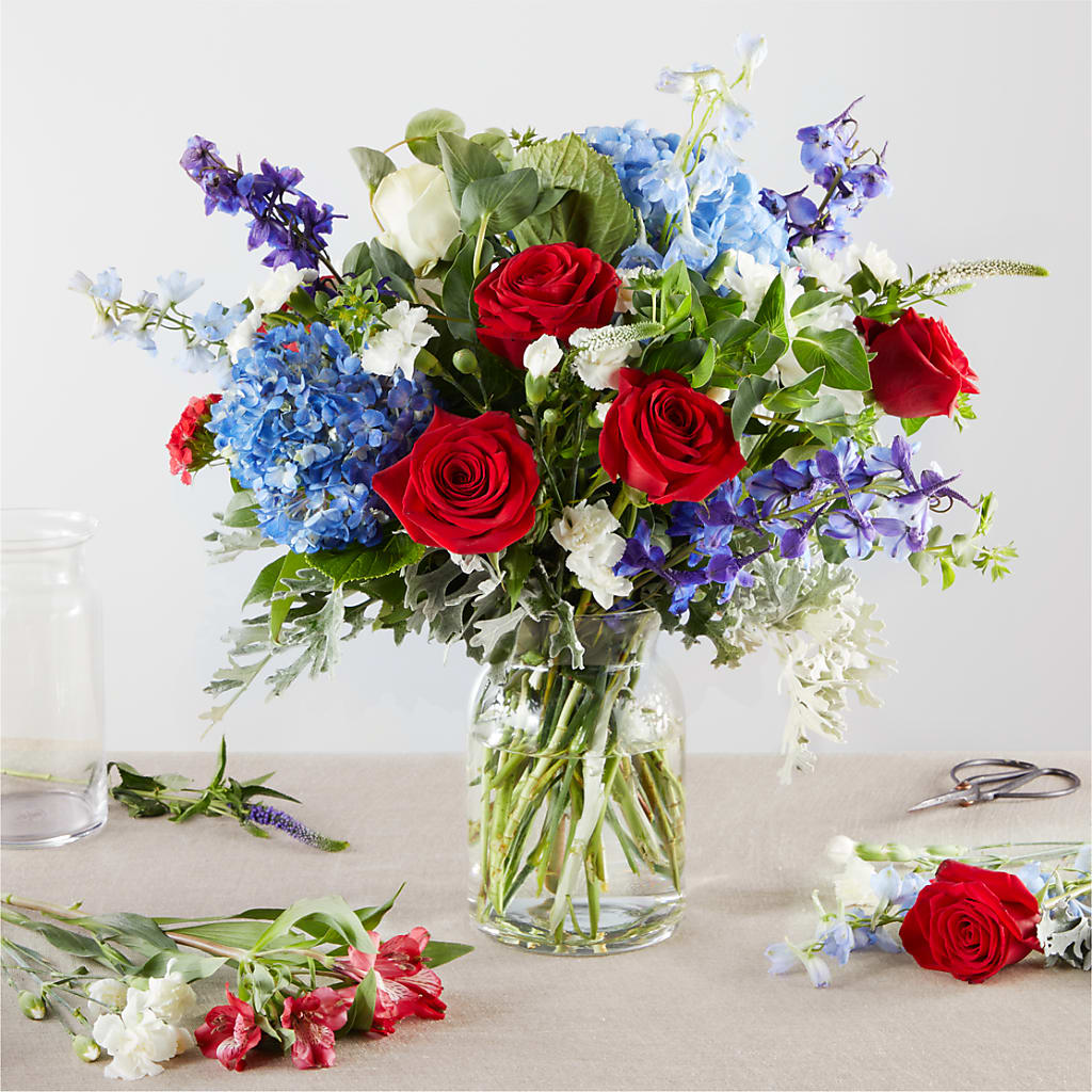 Star Spangled - A Florist Original – Charlynda Fleuriste, Sherbrooke PQ