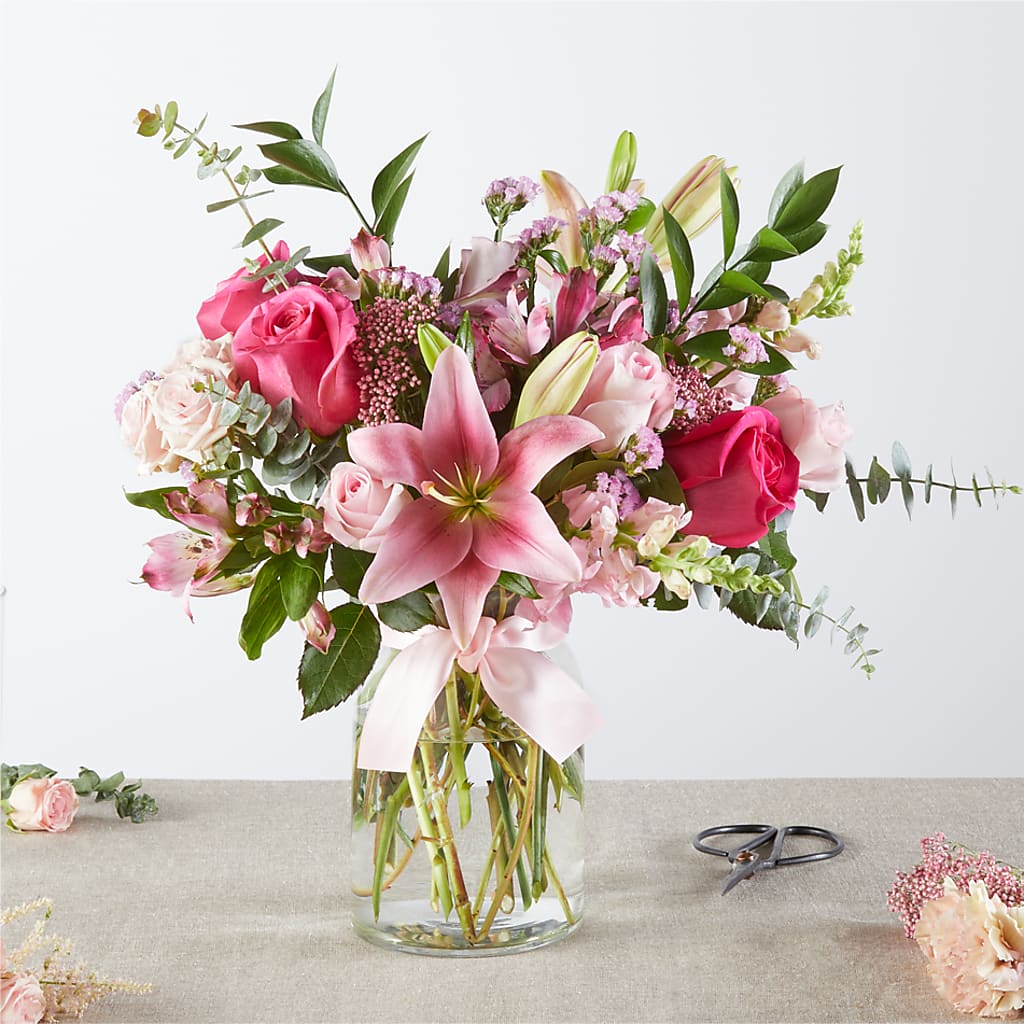 Pink Ribbon - A Florist Original – Charlynda Fleuriste, Sherbrooke PQ