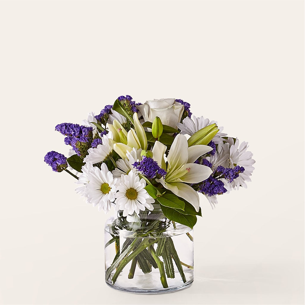 Beyond Blue Bouquet – Charlynda Fleuriste, Sherbrooke PQ