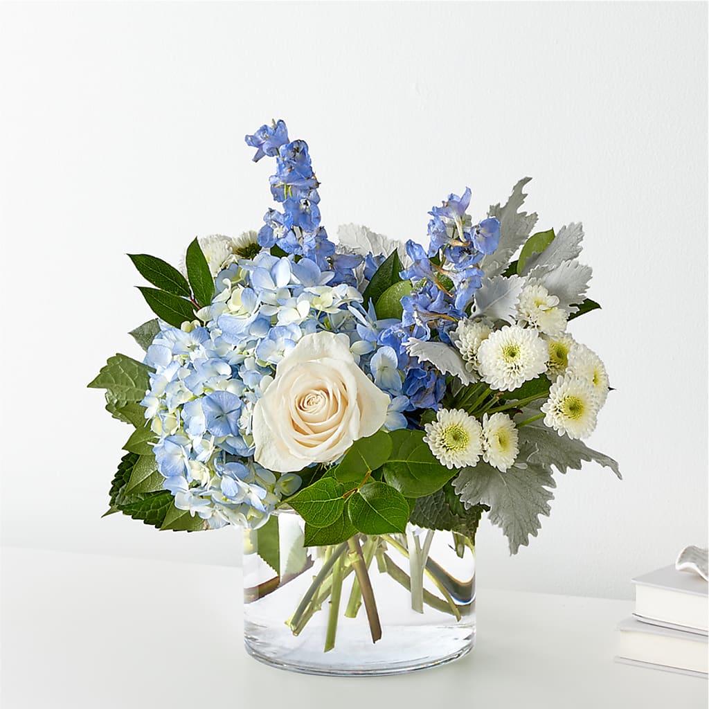 Clear Skies Bouquet – Charlynda Fleuriste, Sherbrooke PQ