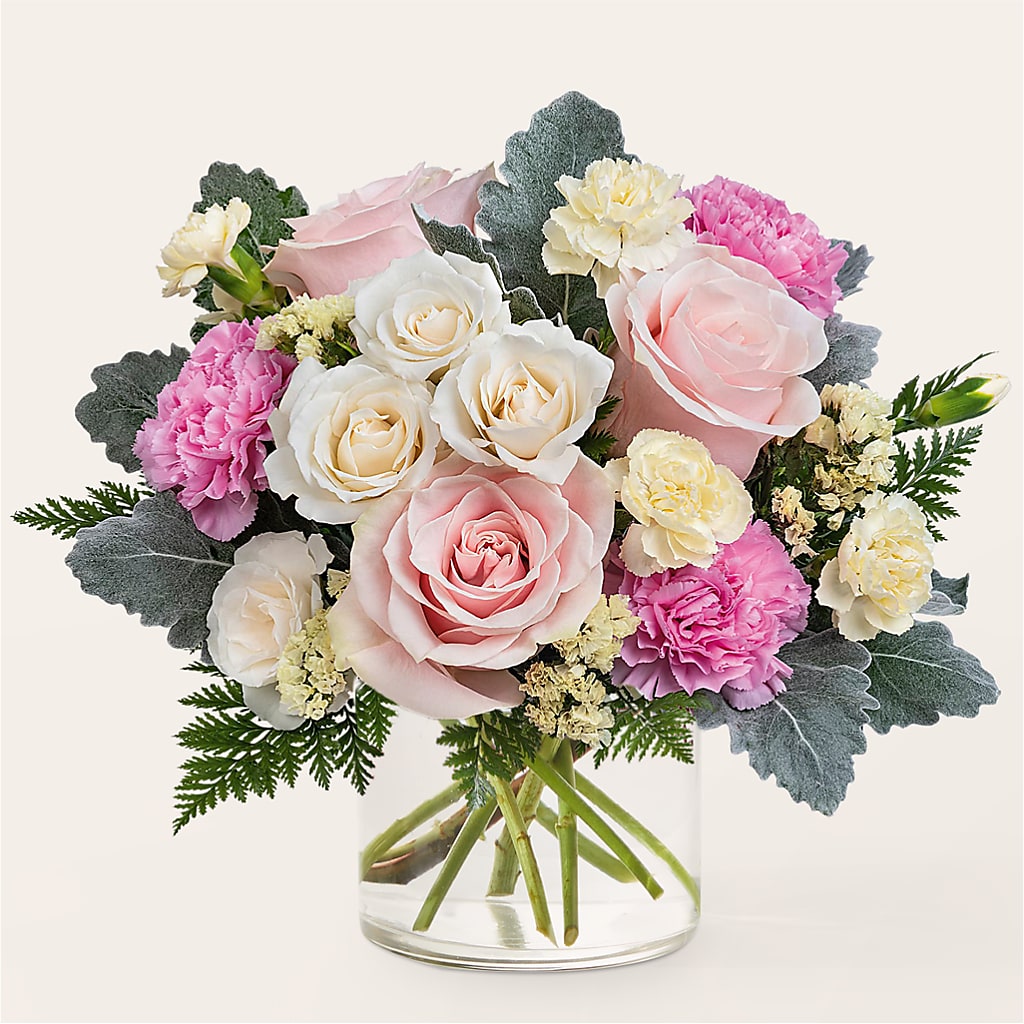 Blissful Moments Bouquet – Charlynda Fleuriste, Sherbrooke PQ