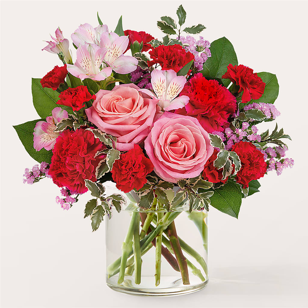 First Impressions Bouquet – Charlynda Fleuriste, Sherbrooke PQ