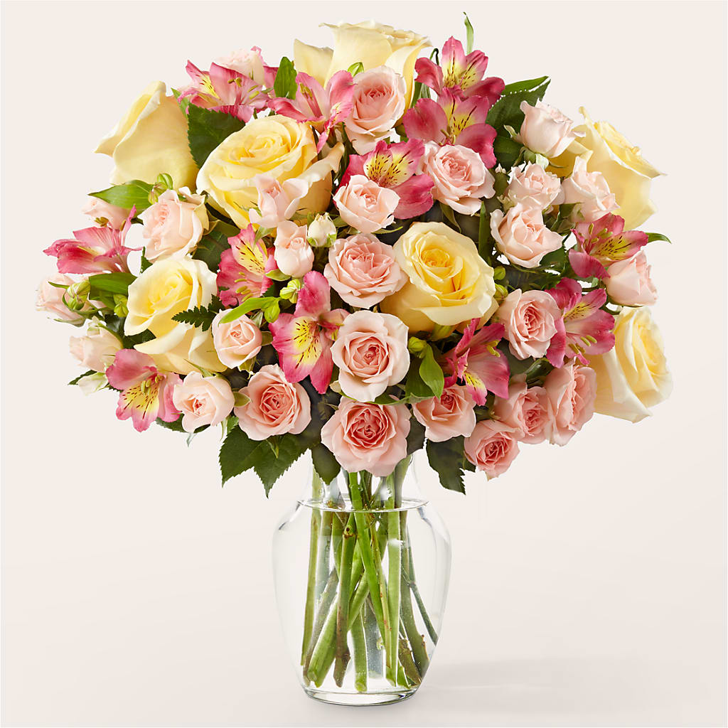 Just Lovely Bouquet – Charlynda Fleuriste, Sherbrooke PQ