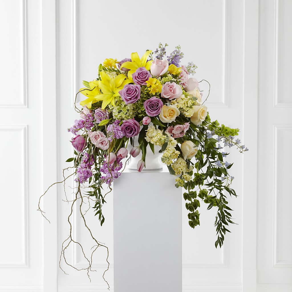 Display of Affection Arrangement – Charlynda Fleuriste, Sherbrooke PQ