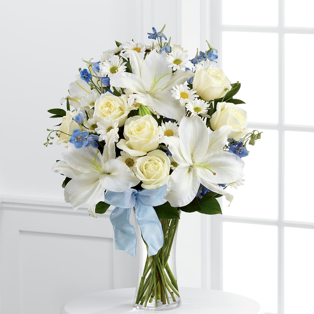 Sweet Peace Bouquet – Charlynda Fleuriste, Sherbrooke PQ