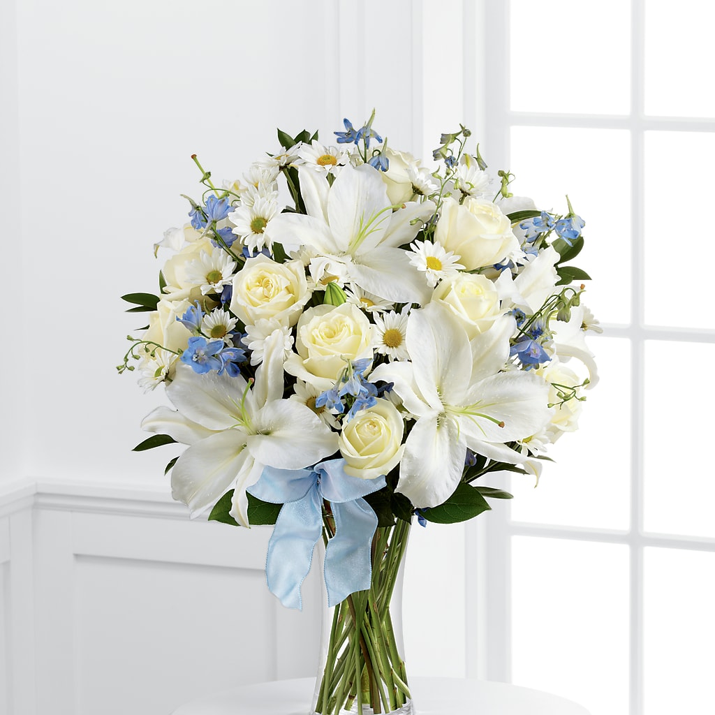 Sweet Peace Bouquet – Charlynda Fleuriste, Sherbrooke PQ