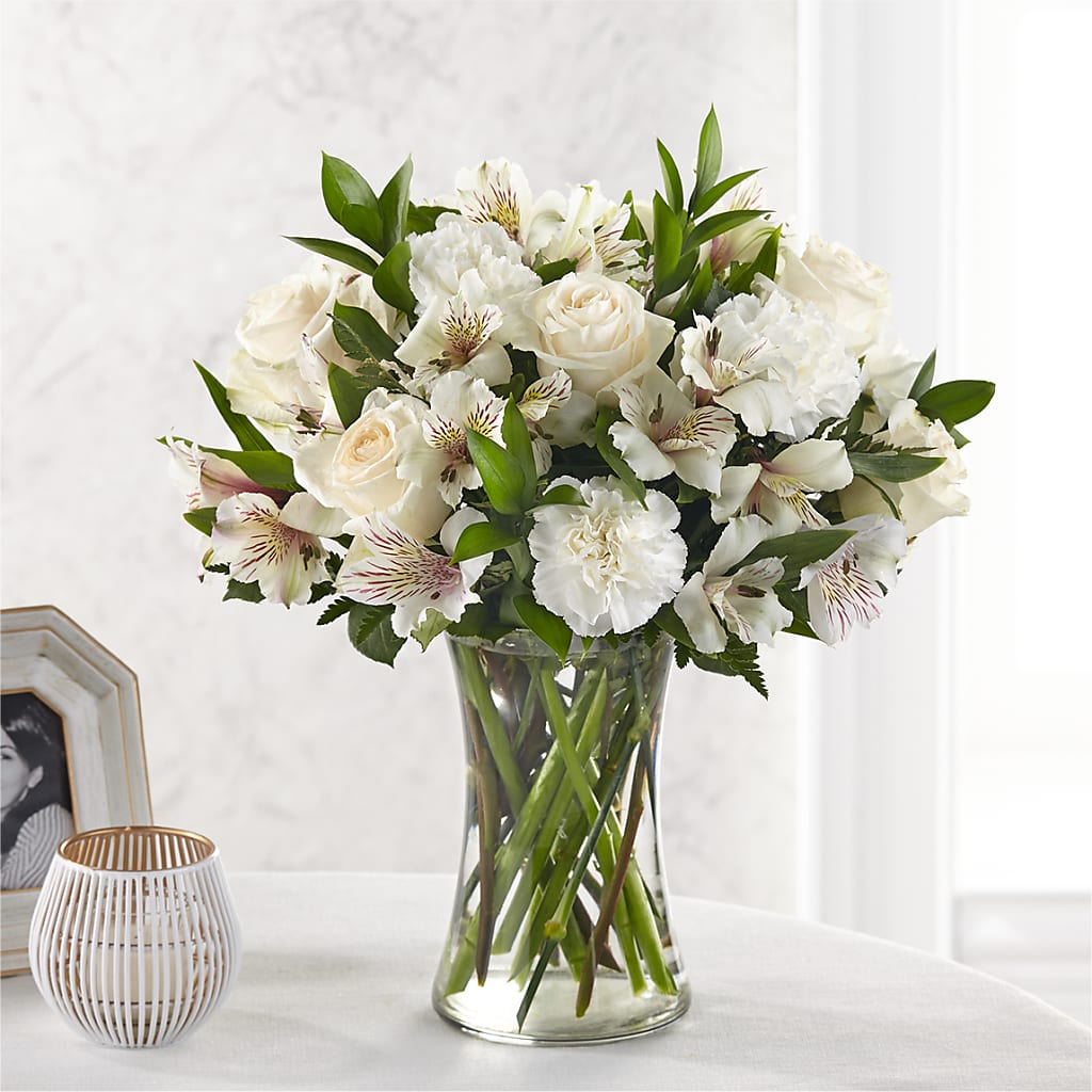 Cherished Friend Bouquet – Charlynda Fleuriste, Sherbrooke PQ