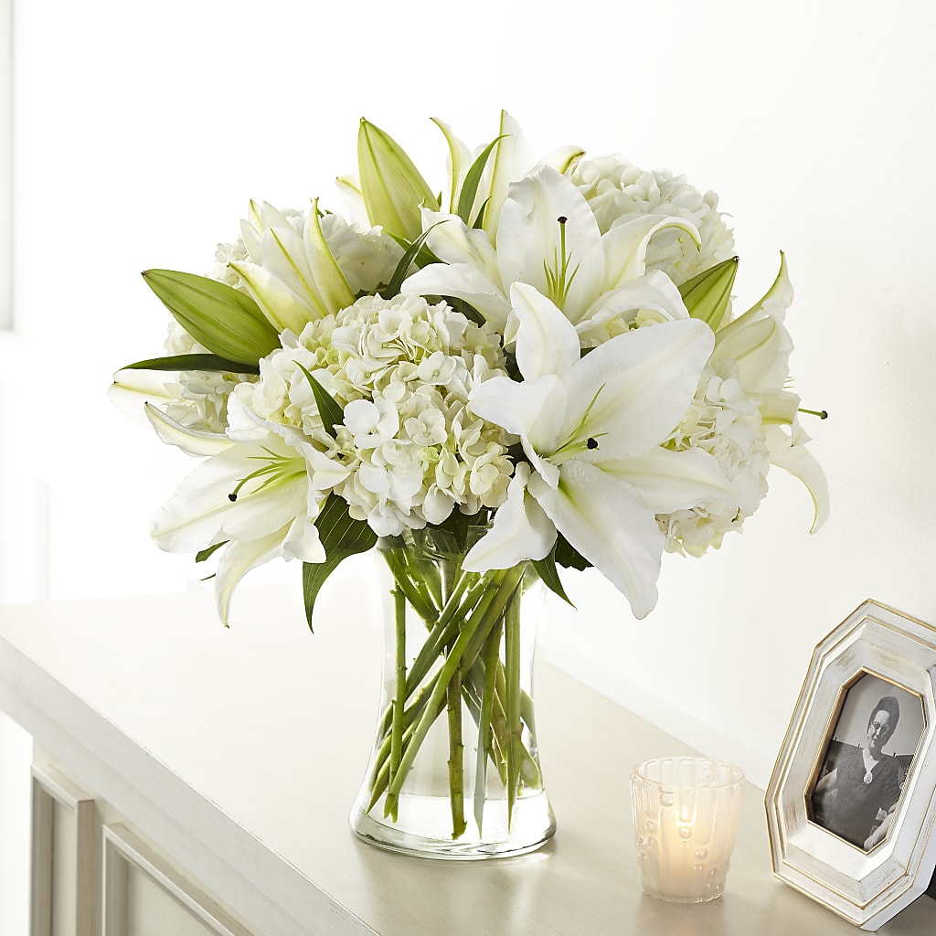 Compassionate Lily Bouquet – Charlynda Fleuriste, Sherbrooke PQ