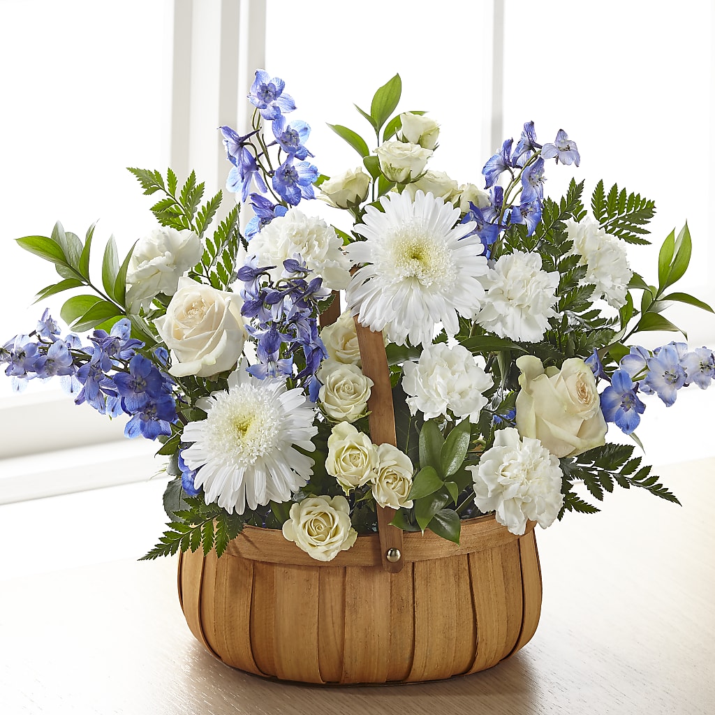 Harmony & Grace Basket – Charlynda Fleuriste, Sherbrooke PQ