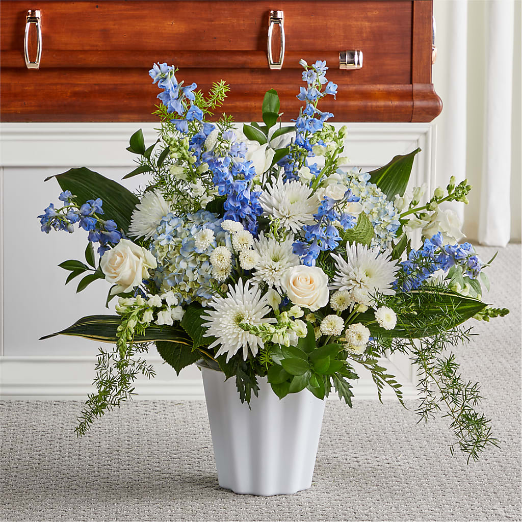 Everlasting Memories Floor Basket – Charlynda Fleuriste, Sherbrooke PQ
