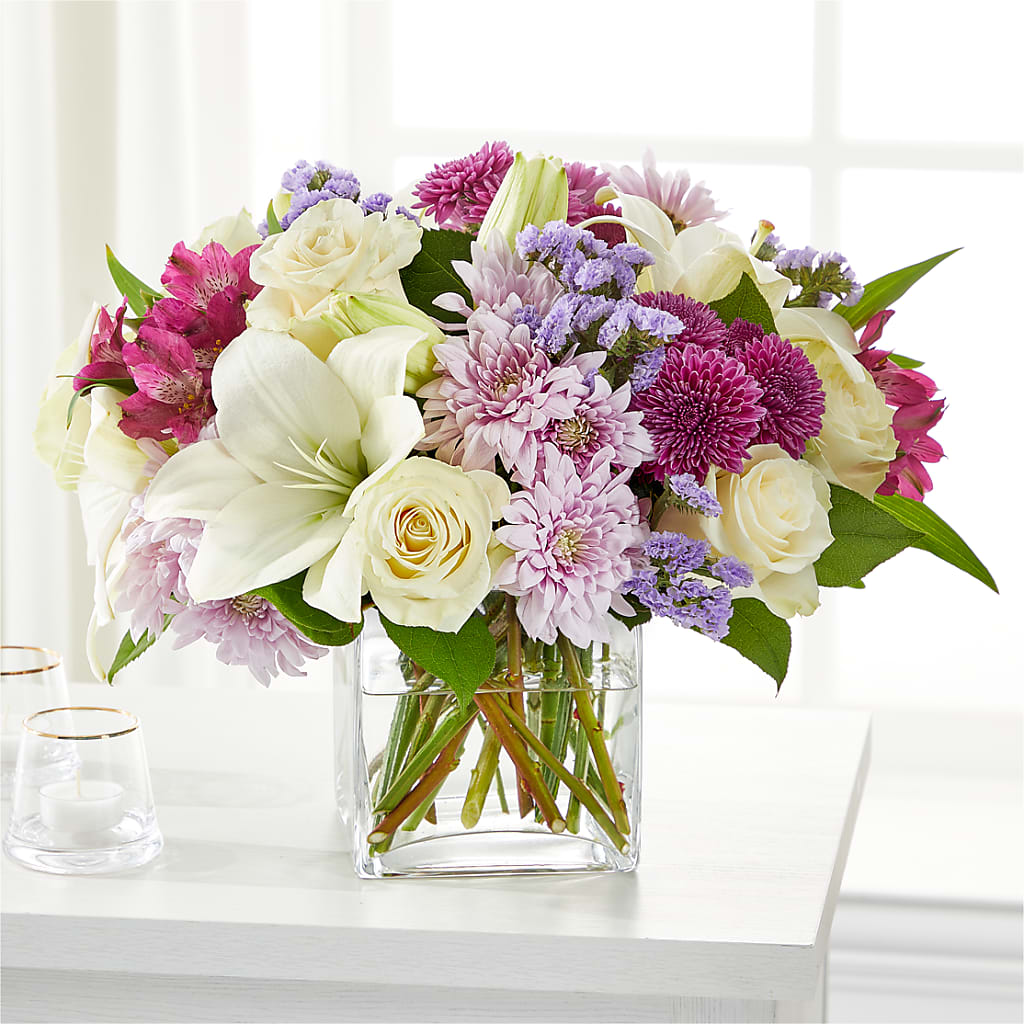 Cared For Bouquet – Charlynda Fleuriste, Sherbrooke PQ