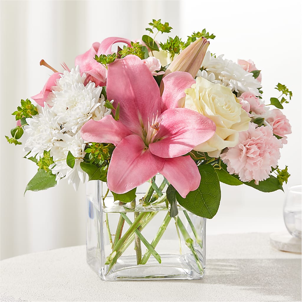 By Your Side Bouquet – Charlynda Fleuriste, Sherbrooke PQ
