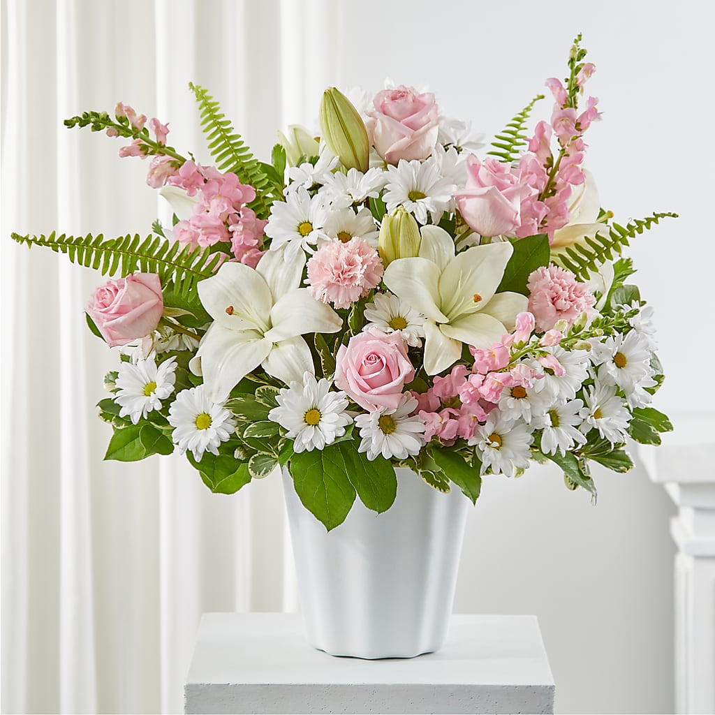 Soft Touch Tabletop Basket – Charlynda Fleuriste, Sherbrooke PQ