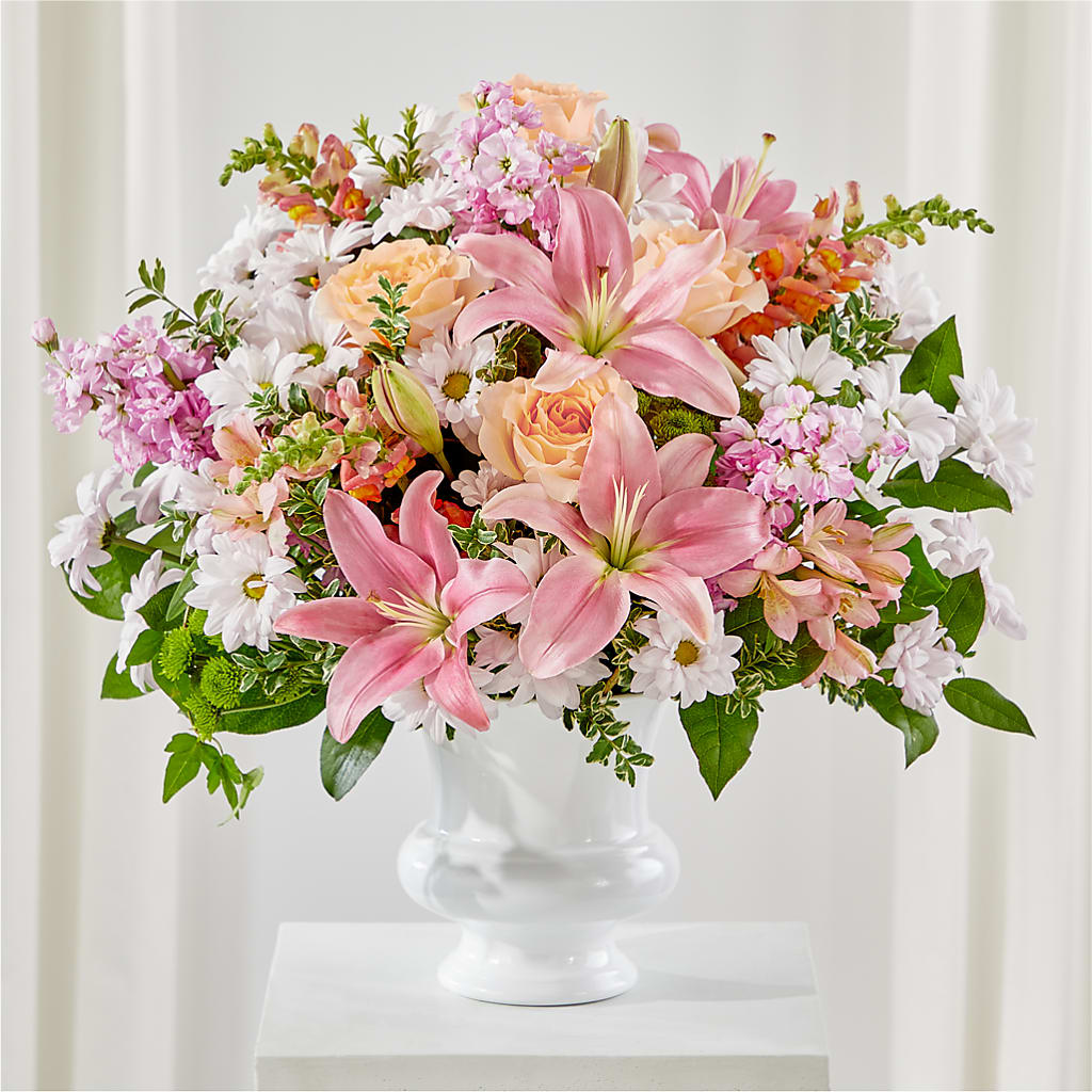 Heartfelt Gesture Urn Arrangement – Charlynda Fleuriste, Sherbrooke PQ
