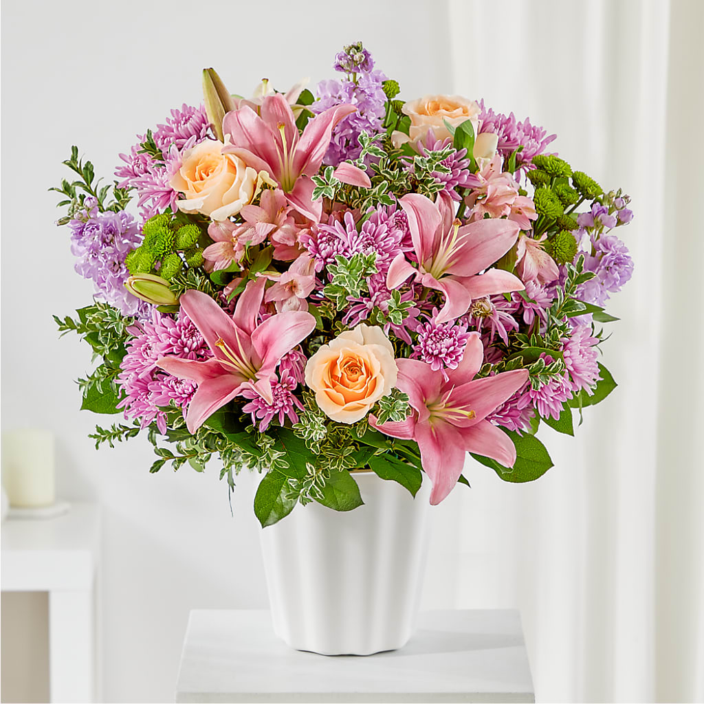 Supportive Embrace Tabletop Basket – Charlynda Fleuriste, Sherbrooke PQ