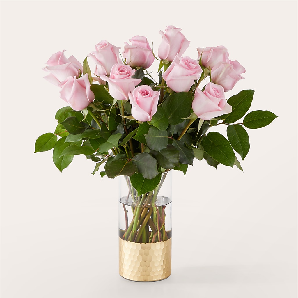 Picture Perfect Pink Rose Bouquet – Charlynda Fleuriste, Sherbrooke PQ
