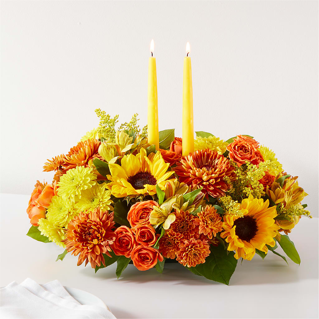 Autumn Harmony Centerpiece – Charlynda Fleuriste, Sherbrooke PQ