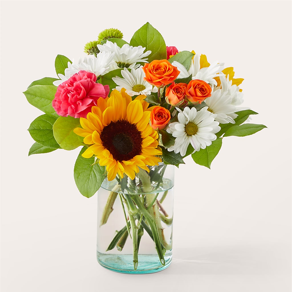 Sun-drenched Blooms Bouquet – Charlynda Fleuriste, Sherbrooke PQ