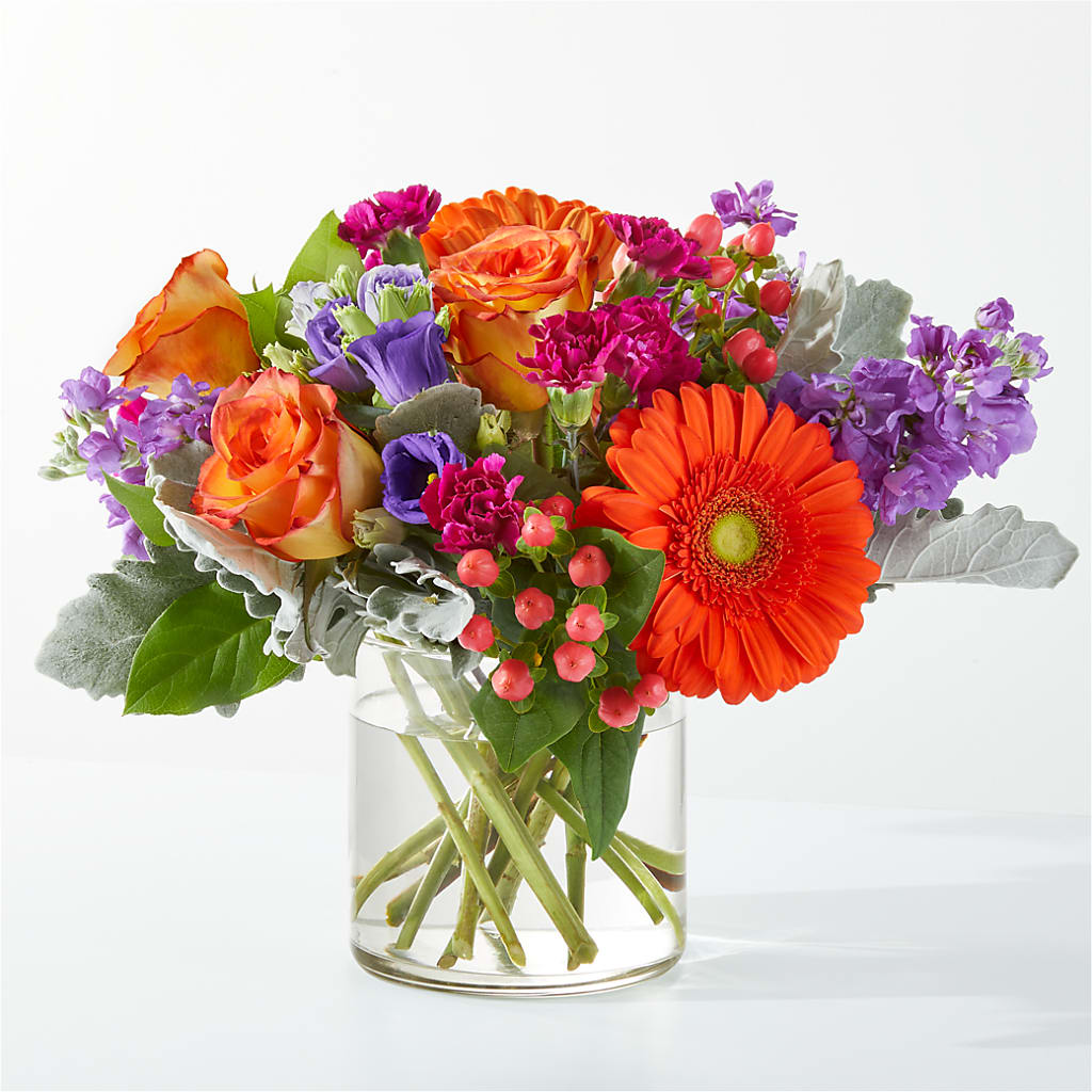 Sangria Bouquet – Charlynda Fleuriste, Sherbrooke PQ