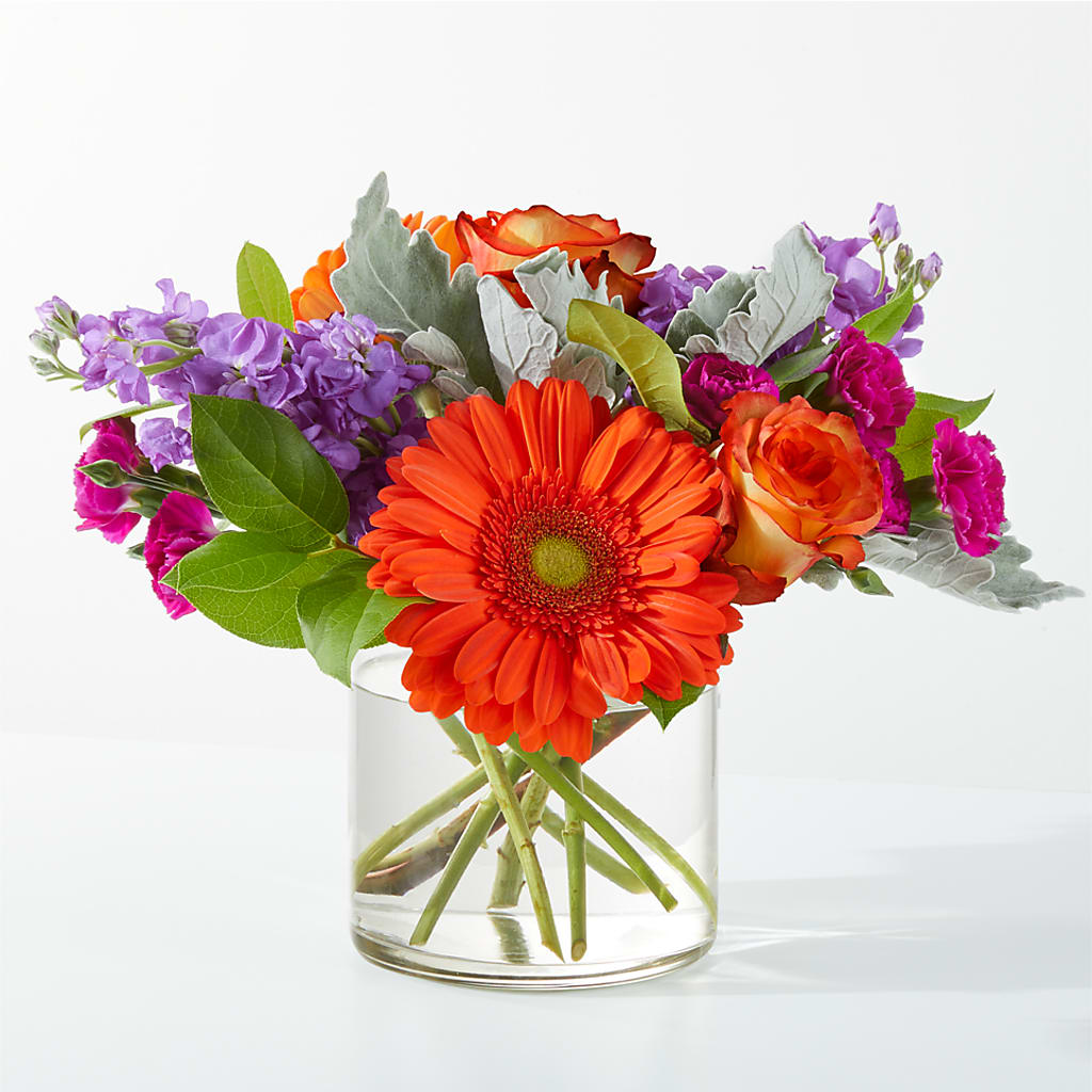 Sangria Bouquet – Charlynda Fleuriste, Sherbrooke PQ