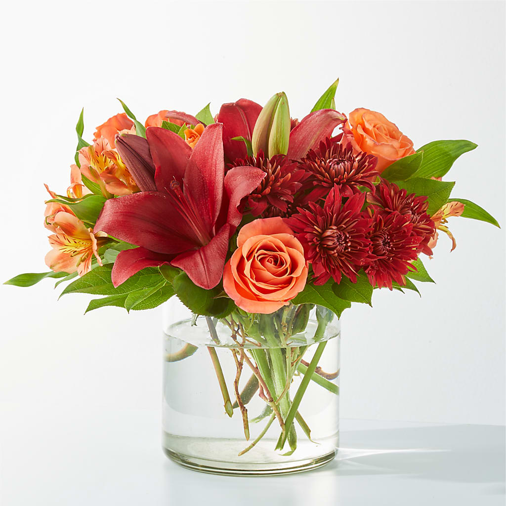 Crimson Leaves Bouquet – Charlynda Fleuriste, Sherbrooke PQ