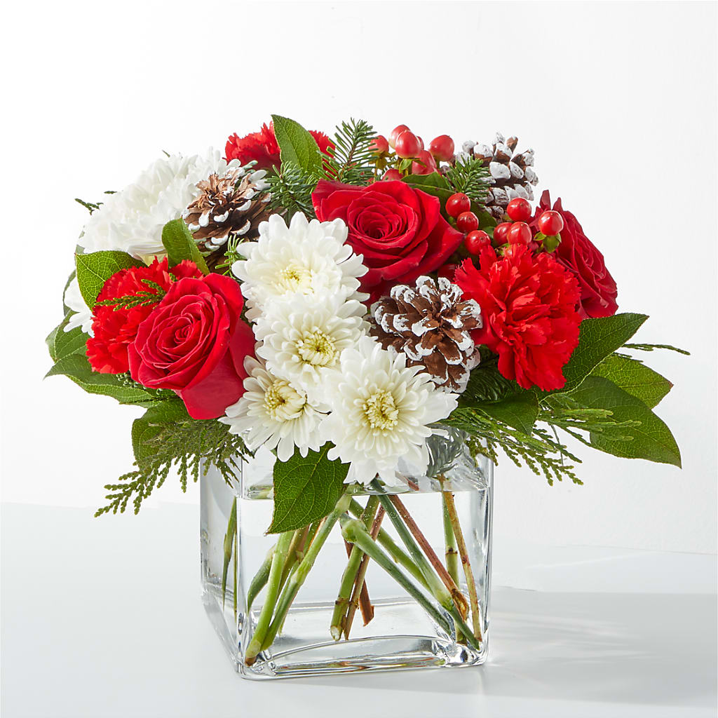 Snow Angel Bouquet – Charlynda Fleuriste, Sherbrooke PQ