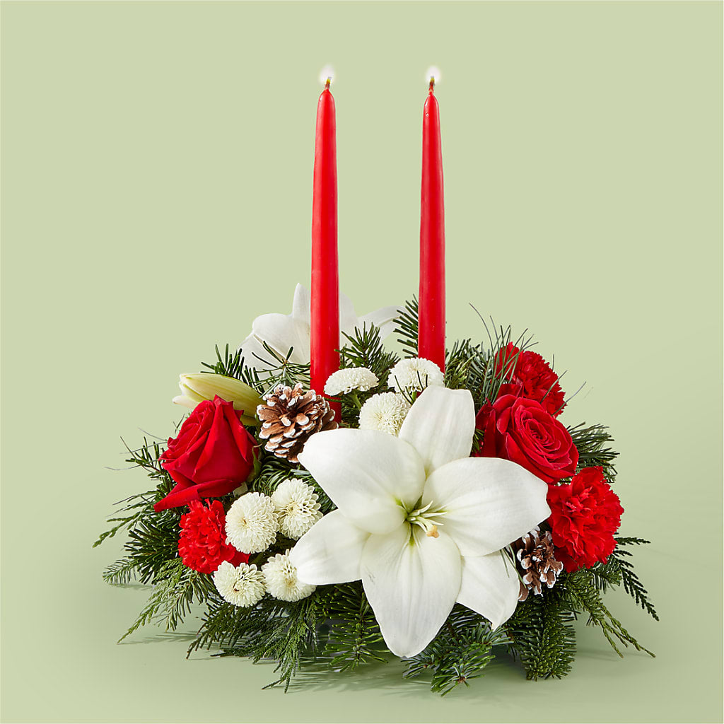 Seasonal Festivities Centerpiece – Charlynda Fleuriste, Sherbrooke PQ