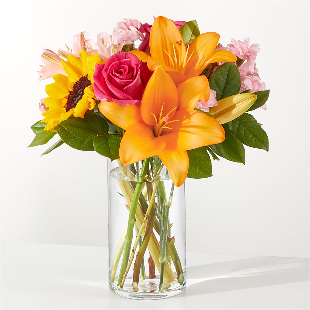 In Full Swing Bouquet – Charlynda Fleuriste, Sherbrooke PQ