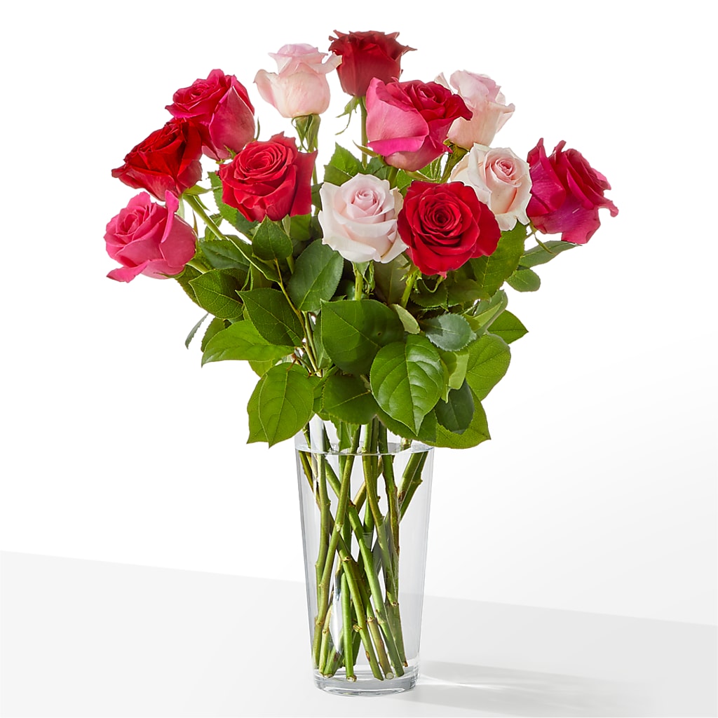 Charming Rose Bouquet – Charlynda Fleuriste, Sherbrooke PQ