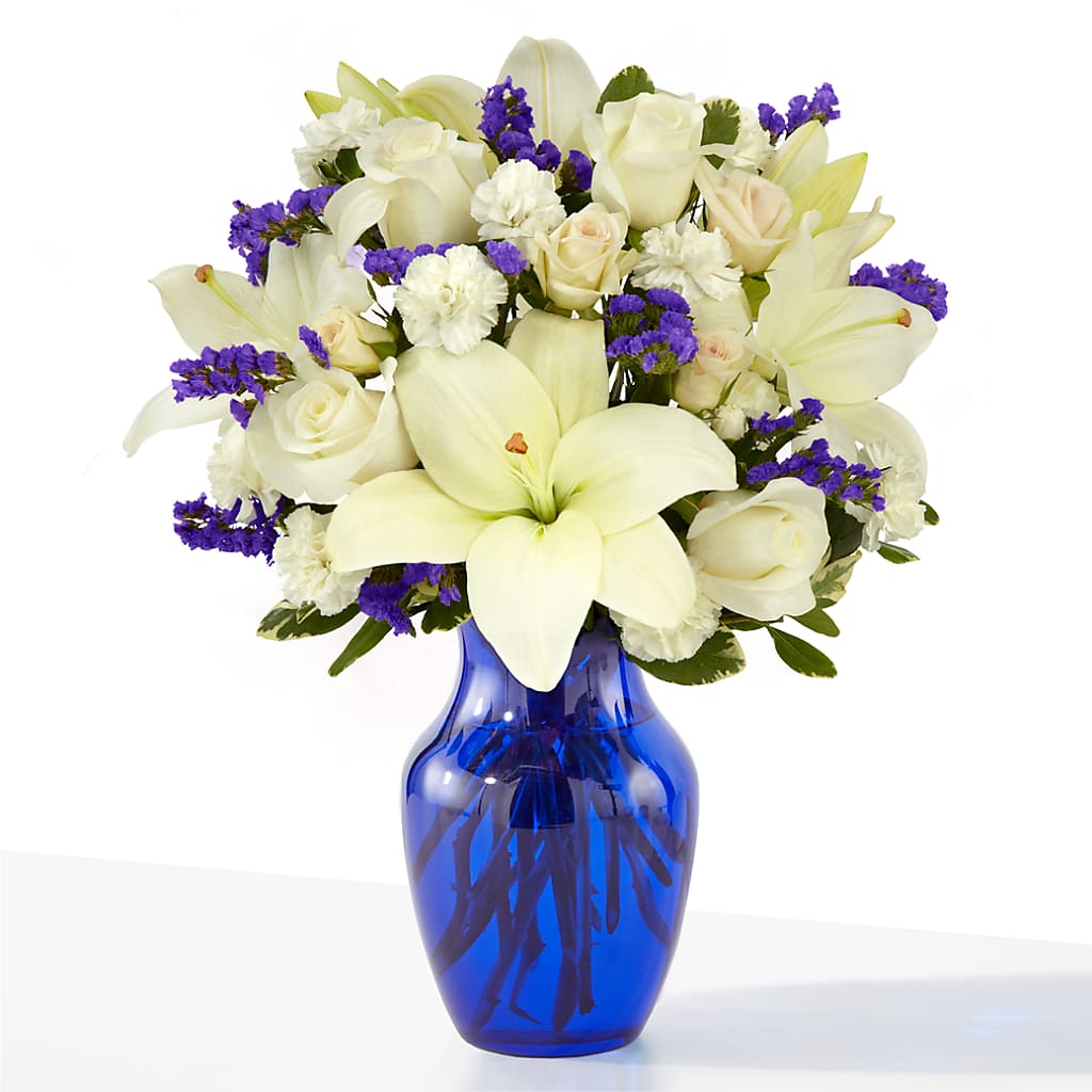 Sapphire Rush Bouquet – Charlynda Fleuriste, Sherbrooke PQ