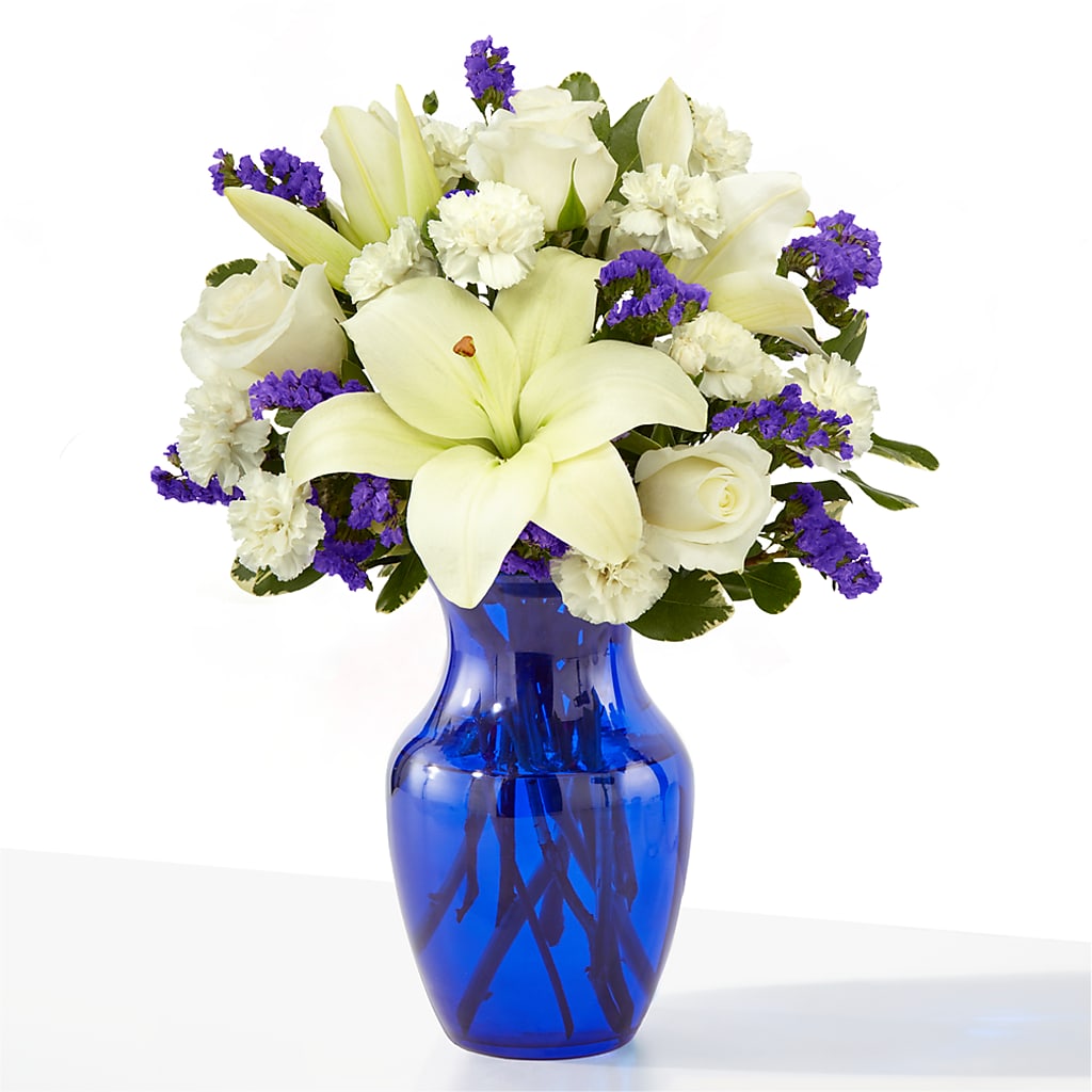 Sapphire Rush Bouquet – Charlynda Fleuriste, Sherbrooke PQ