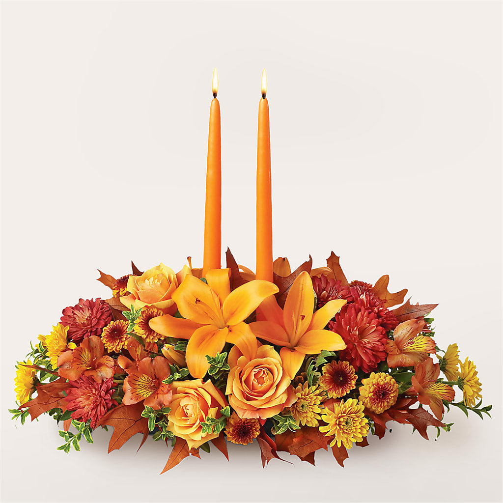 Traditions Centerpiece – Charlynda Fleuriste, Sherbrooke PQ