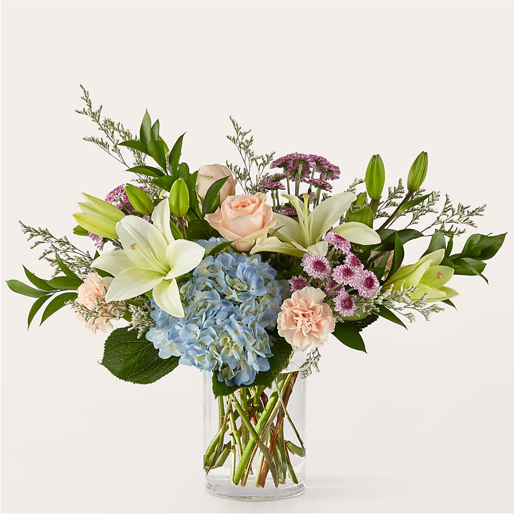 Slow Mornings Bouquet – Charlynda Fleuriste, Sherbrooke PQ