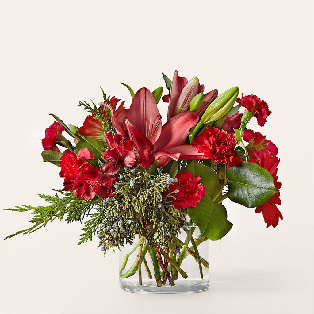 Friendsmas Bouquet – Charlynda Fleuriste, Sherbrooke PQ