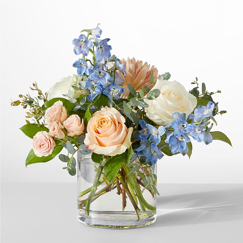 Inspired Bouquet – Charlynda Fleuriste, Sherbrooke PQ