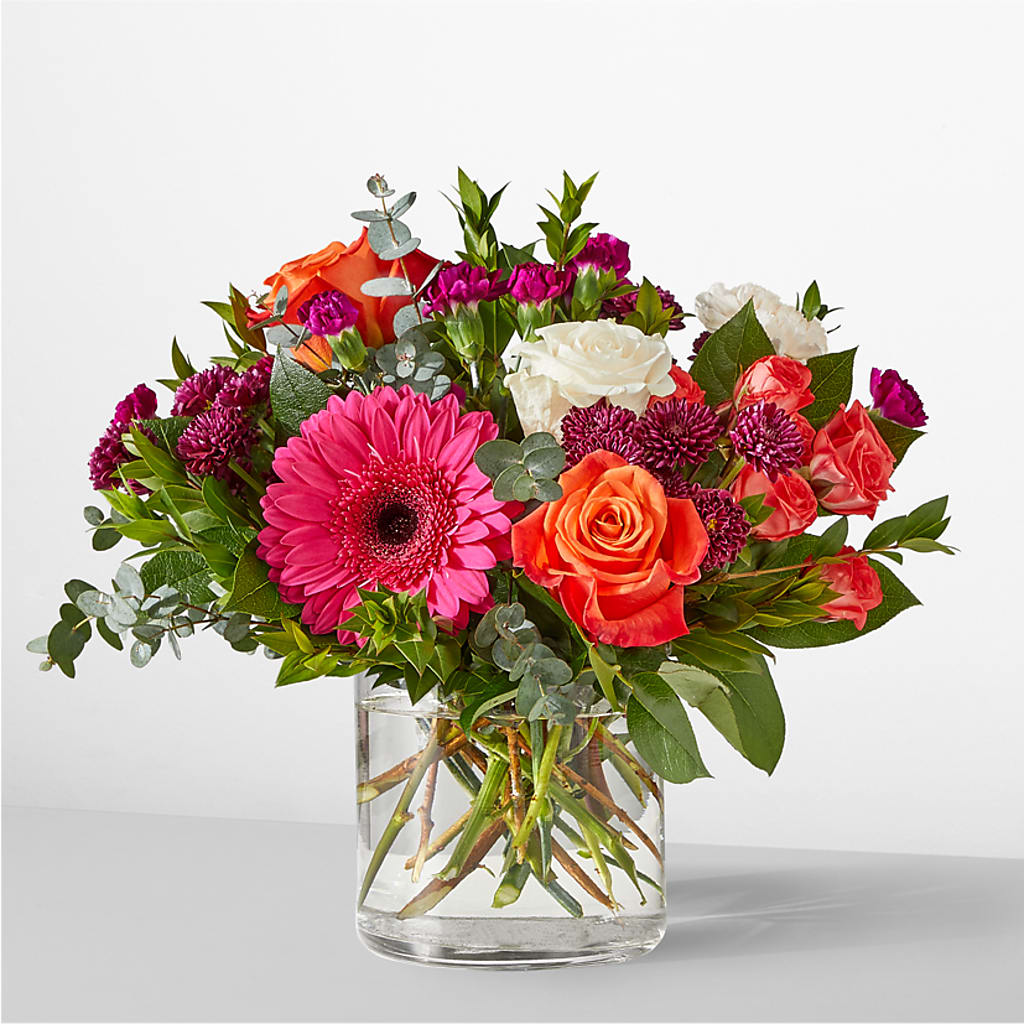 Smell the Roses Bouquet – Charlynda Fleuriste, Sherbrooke PQ