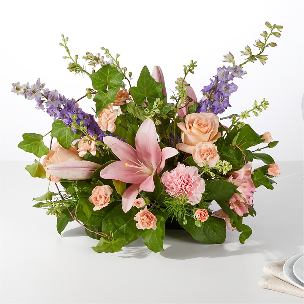 Blossom Time Centerpiece – Charlynda Fleuriste, Sherbrooke PQ